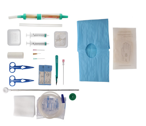 Complete tray for thoracic drainage